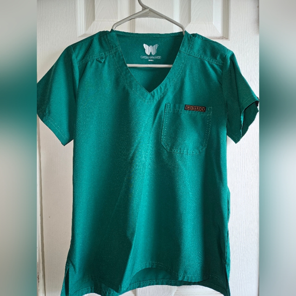 Monarch Uniforms Hunter Green Scrub Top